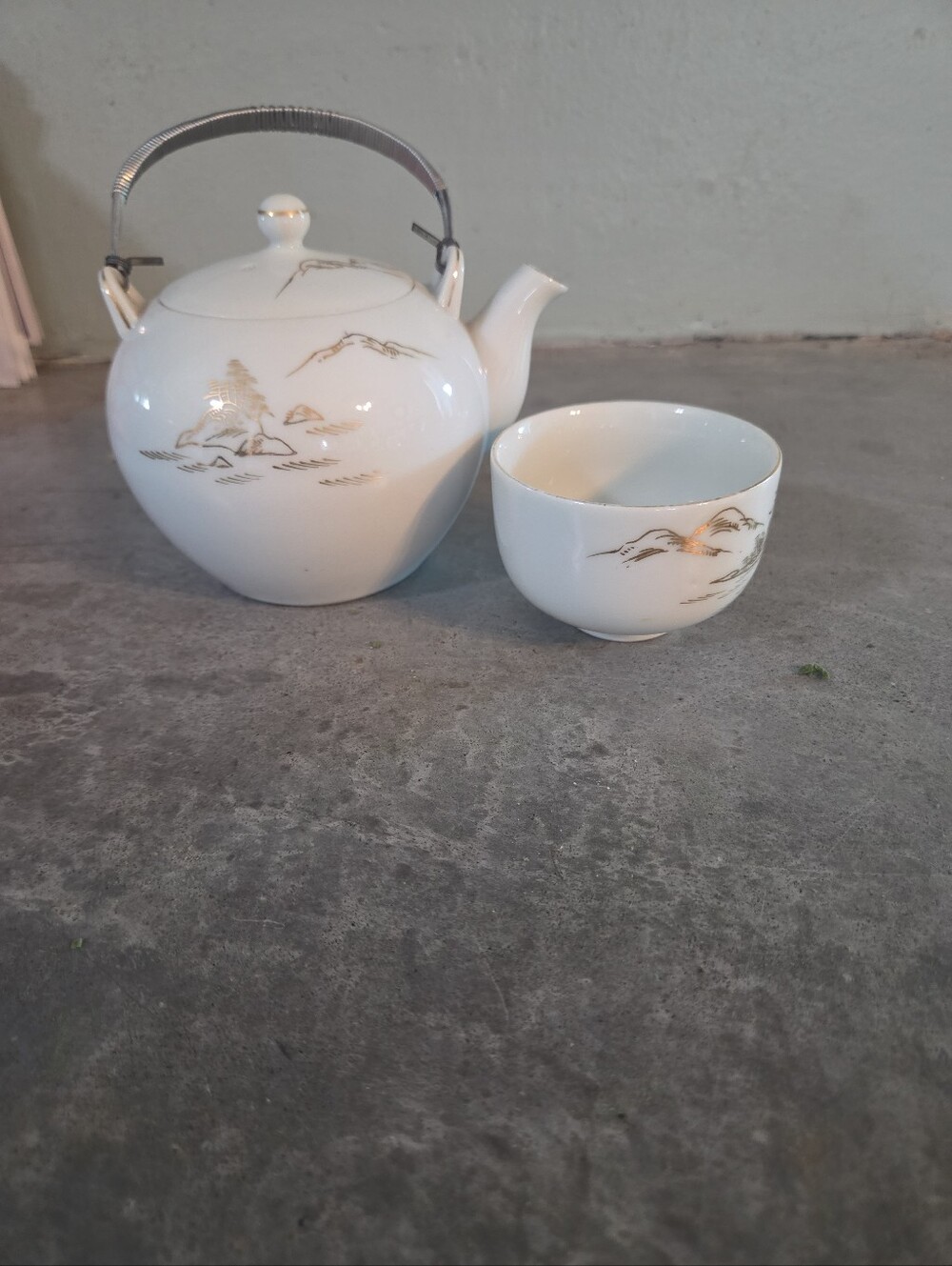 Vintage Japanese White Porcelain Teapot and Cup Set with Gold Mountain Accents